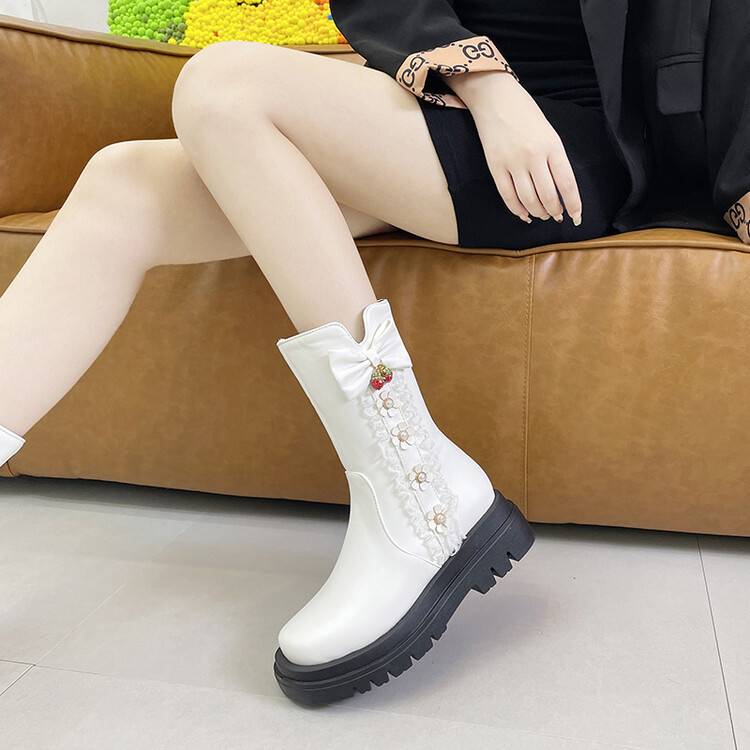 bfba581b-4820-4deb-8158-a64662d766a6